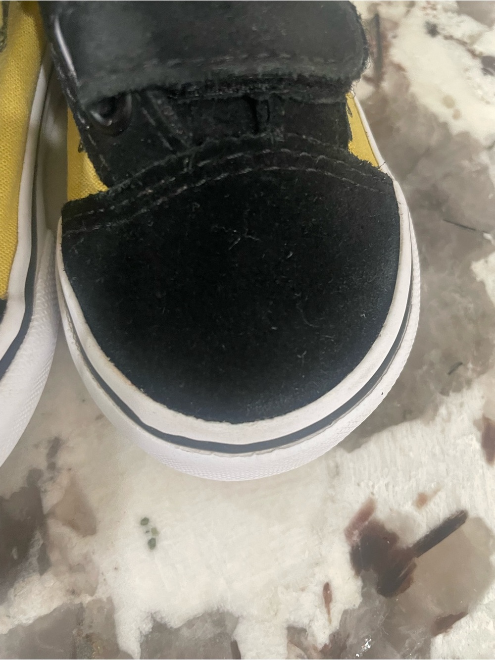 Vans Old Skool V "Charlie Brown" “Peanuts” Yellow & Black Sneakers Size 6.5 - Picture 12 of 14